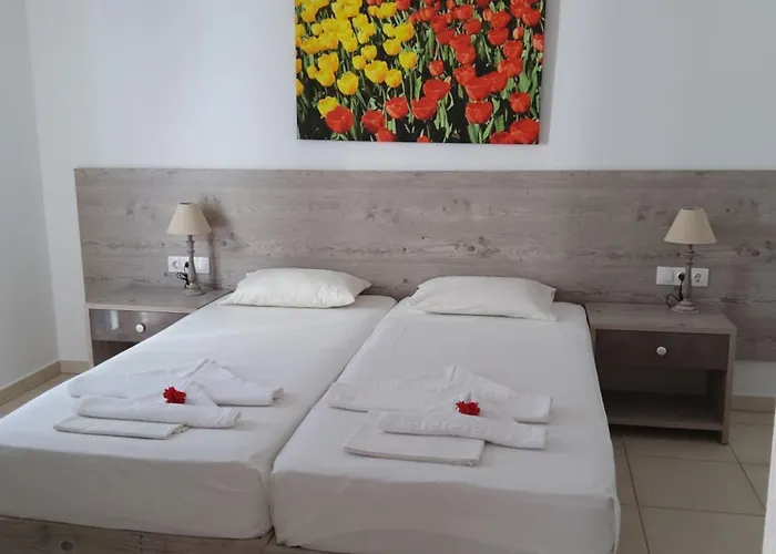 Theologos * Antiparos Town