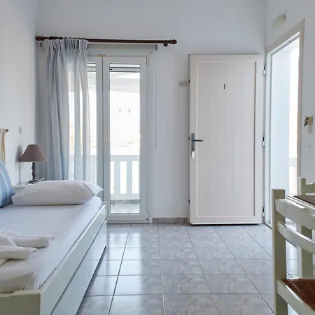 Apartment Theologos *